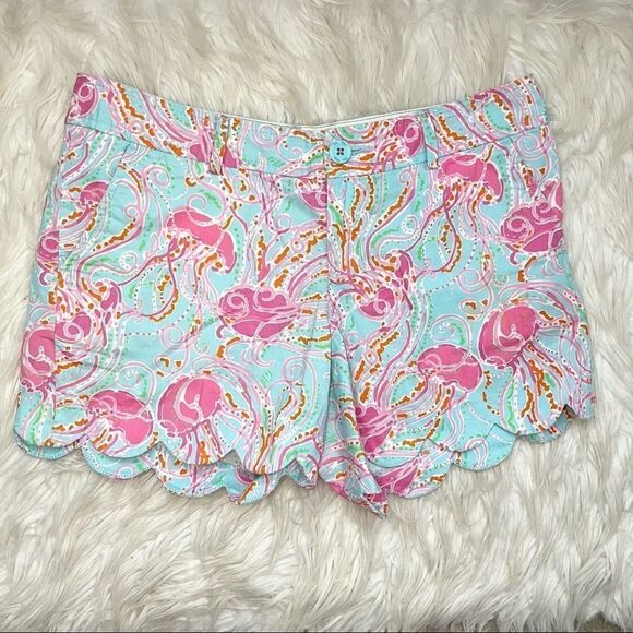 Lilly Pulitzer Buttercup Scallop Shorts in Jellies be Jammin - Picture 3 of 5